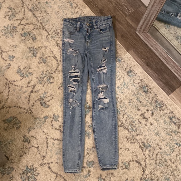 High Rise Distressed Jegging - Picture 5 of 6